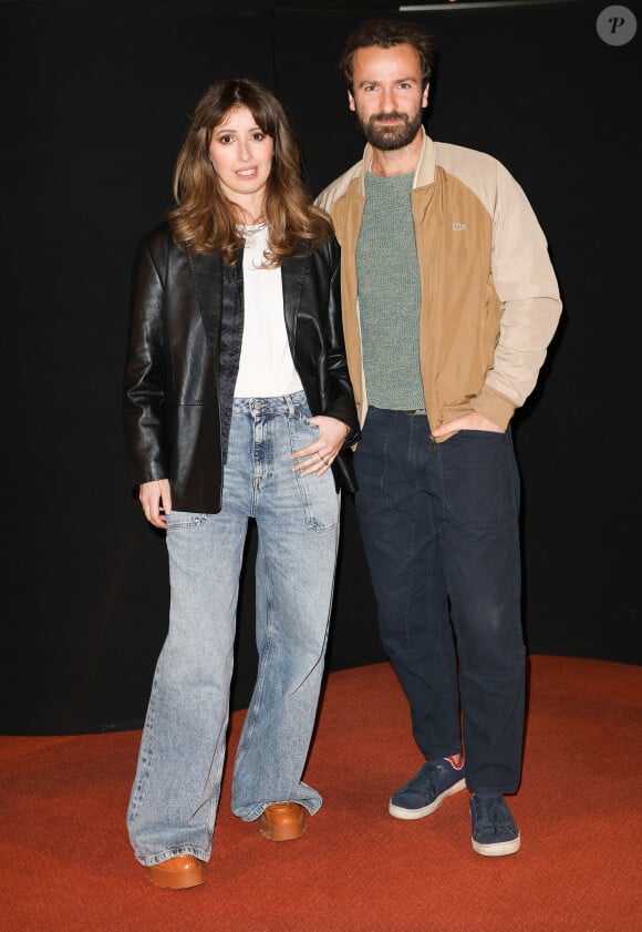 Baya Rehaz et son mari Amaury de Crayencour - Avant-première du film "Je ne suis pas un héros" à UGC Bercy à Paris le 7 novembre 2023. © Coadic Guirec / Bestimage 