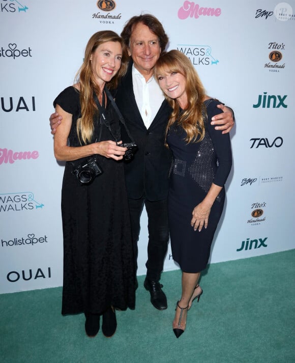 John Zambetti, Jane Seymour - Photocall du 12ème gala caritatif "Wags & Walks" à Los Angeles, le 14 octobre 2023.