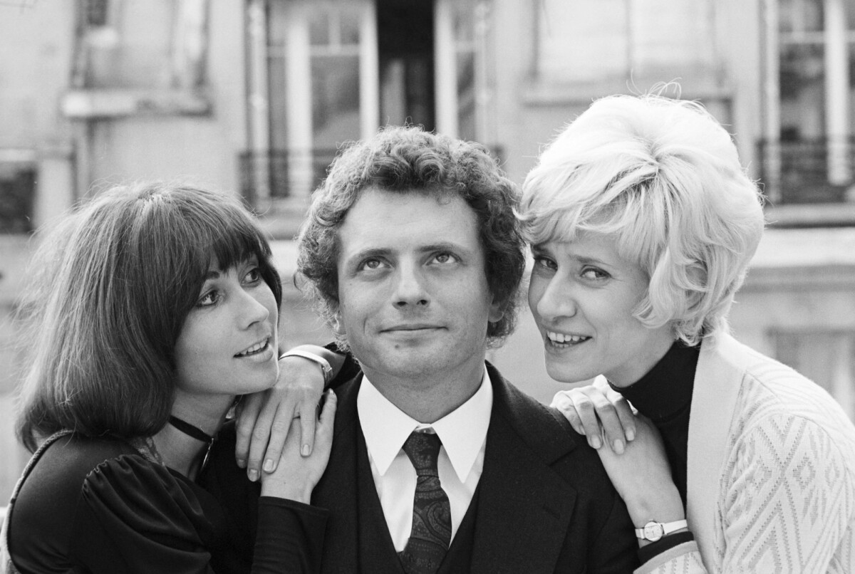 Photo Archives No  En France, à NeuillysurSeine, Jacques MARTIN chez lui, sur sa