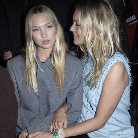 Sa fille était bien entendu présente.
Kate Moss et sa fille Lila Grace Moss - Les célébrités lors du défilé Dior "Collection Homme Prêt-à-Porter Automne/Hiver 2024-2025" lors de la Fashion Week de Paris, le 19 janvier 2024. © Olivier Borde / Rindoff / Bestimage 