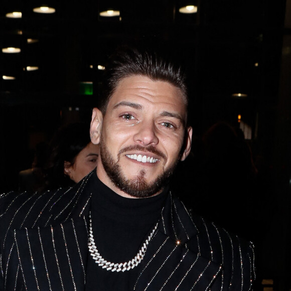 Exclusif - Rayane Bensetti - Arrivées au défilé Balmain Collection Homme Prêt-à-Porter Automne/Hiver 2024-2025 lors de la Fashion Week de Paris (PFW), à la Grande Halle de la Villette à Paris, France, le 20 janvier 2024. © Christophe Clovis/Bestimage