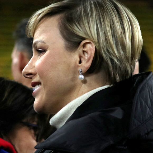 La princesse Charlene de Monaco et Clarence Seedorf - La famille princière de Monaco lors du match de gala entre les Barbagiuans de Monaco et le FC Cirque au stade Louis II de Monaco le 22 janvier 2024. © Jean-François Ottonello / Nice Matin / Bestimage
