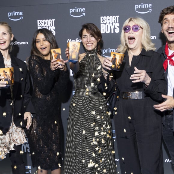 Kelly Rutherford, Zahia Dehar, Ruben Alves, Caterina Murino et Amanda Lear à la première de la série "Escort Boys" au cinéma UGC Ciné Cité Les Halles à Paris le 18 décembre 2023. © Cyril Moreau / Bestimage