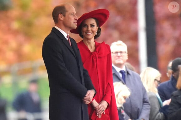 Mais dans l'entourage de Kate Middleton, beaucoup ont également été surpris.
Le prince William, prince de Galles, et Catherine (Kate) Middleton, princesse de Galles, - Cérémonie de bienvenue du président de la Corée du Sud à Horse Guards Parade à Londres, le 21 novembre 2023. 