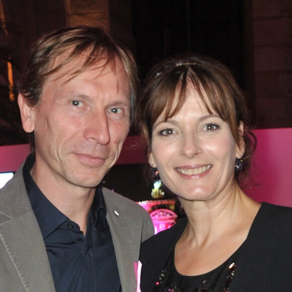 Exclusif - Cecilia Hornus (Plus belle la vie) et son compagnon Thierry Ragueneau - Soiree "Octobre Rose" organisée par Estee Lauder pour l'association "Le Cancer du Sein, Parlons-en !" a la Conciergerie a Paris, le 30 septembre 2013.