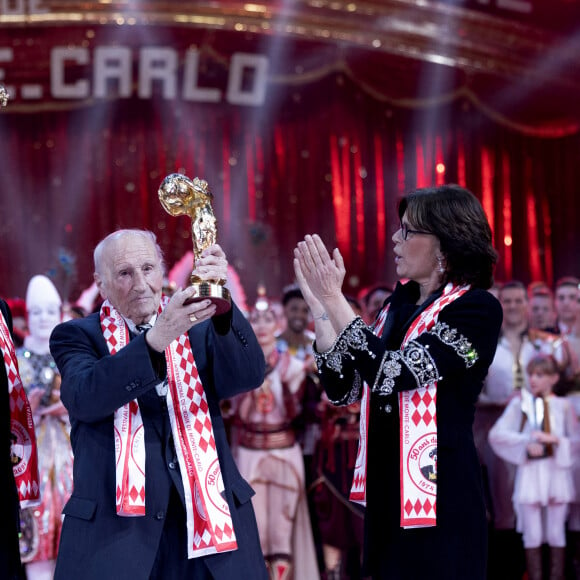 Docteur Alain Frere, conseiller artistique depuis 1974, la princesse Stéphanie - Le prince Albert II de Monaco et la princesse Stéphanie lors de la remise de prix de la 46ème édition du festival international du cirque de Monte-Carlo le 23 janvier 2024. © Claudia Albuquerque / Bestimage 