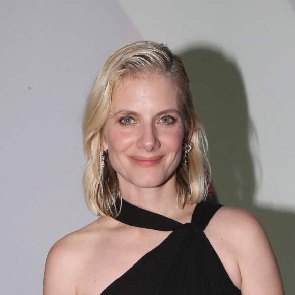 La collecte de fonds qui clôture la Fashion Week chaque année permet de financer la recherche pour trouver un vaccin contre le sida. Cette année, le dîner de la mode a permis de collecter 757.000 euros, rapporte BFM.
Mélanie Laurent - " Dîner de la Mode " au bénéfice du Sidaction, au Palais de Tokyo, dans le cadre de la Fashion Week de Paris. Le 25 Janvier 2024. © Olivier Borde-Bertrand Rindoff / Bestimage