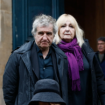 VIDEO Mort de Gérard Leclerc : Sa veuve Julie toujours effondrée 6 mois après, "c'est dur après 40 ans de mariage..."