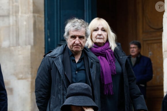 Exclusif - Gérard Leclerc et sa femme Julie - Sorties des obsèques de Jacques Collard en l'église Saint Roch à Paris le 6 avril 2023. © Christophe Clovis / Bestimage