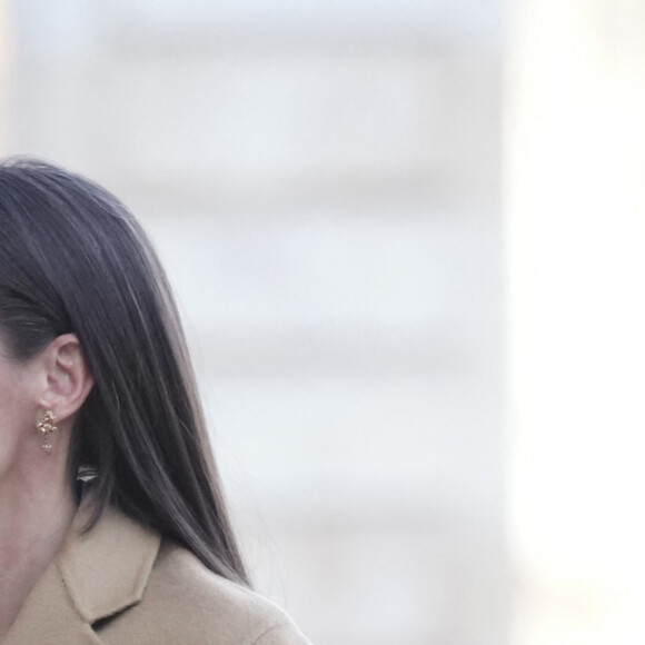La reine Letizia d'Espagne visite les aménagements d'accessibilité du Palais royal d'Aranjuez et remet les prix nationaux Reine Letizia "Handicap 2022" le 29 janvier 2024.