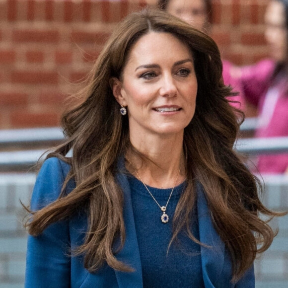 Quel bonheur de retrouver enfin les siens !
Kate Middleton - Children's Day Surgery Unit au St Thomas' Hospital. Londres.