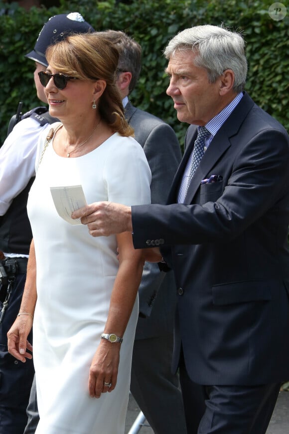 Carole et Michael Middleton arrivent à Wimbledon le 6 juillet 2017.