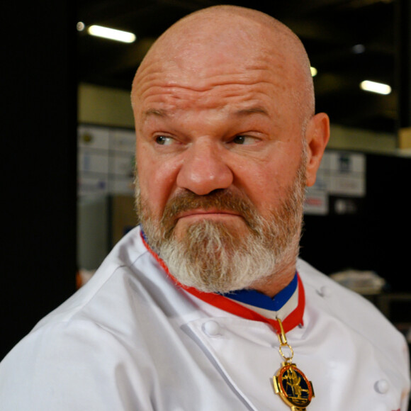 Le chef ne garde pas que de bons souvenirs de son tournage dans "Un chef au bout du monde"
Exclusif - Philippe Etchebest préside le salon français de la restauration "Expotel" à Bordeaux. Il dirige aussi la journée des chefs et sa compétion regroupant 22 Etoiles sur l'évènement, © Patrick Bernard/ Bestimage 