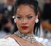 Et elle n'avait pas tort car lorsqu'elle l'a revu en discothèque à Los Angeles, ils sont passés à la vitesse supérieure ! Et ce en dépit de Rihanna, qui était la compagne de l'artiste à cette période
Rihanna - Soirée du "MET Gala 2023" hommage au grand couturier Karl Lagerfeld au Metropolitan Museum of Art de New York.