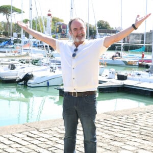 Bruno Solo lors du photocall de la série "Tout cela je te le donnerai"de la 25ème édition du Festival de la fiction de la Rochelle, France, le 15 septembre 2023. © Denis Guignebourg/BestImage 