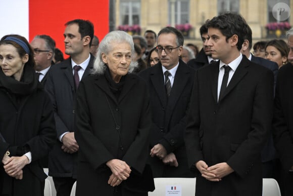 Elisabeth Badinter et Gabriel Attal - Hommage national à l'ancien Ministre de la Justice Robert Badinter sur la  Place Vendôme, le 14 février 2024. Robert Badinter est mort à 95 ans. © Eliot Blondet/Pool/Bestimage