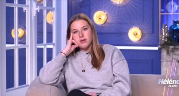 Héléna aurait été poussée pour une artiste sur scène.
Héléna lors de la quotidienne de la "Star Academy" du 2 janvier 2024, sur TF1