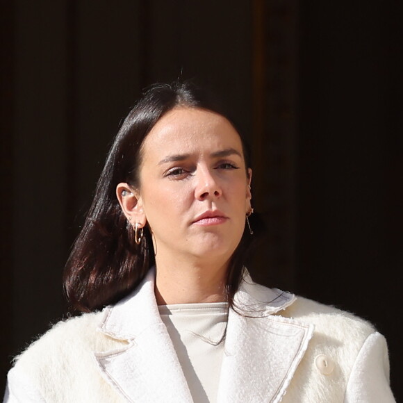 Pauline Ducruet - La famille princière de Monaco au balcon du palais, à l'occasion de la Fête Nationale de Monaco. Le 19 novembre 2023 © Dominique Jacovides-Bruno Bebert / Bestimage 