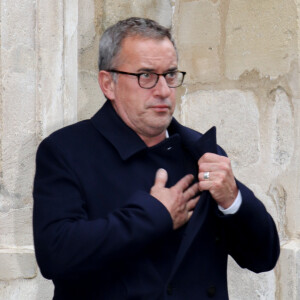 Christophe Dechavanne lors des obsèques de Dick Rivers en l'église Saint-Pierre de Montmartre à Paris le 2 mai 2019.