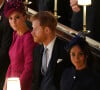 Meghan Markle et le prince Harry auraient décidé de se réconcilier avec Kate Middleton. 
Catherine Kate Middleton, duchesse de Cambridge, le prince Harry, duc de Sussex, Meghan Markle, duchesse de Sussex - Cérémonie de mariage de la princesse Eugenie d'York et Jack Brooksbank en la chapelle Saint-George au château de Windsor. 