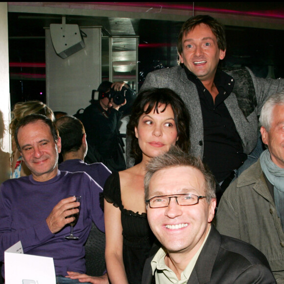 Alexia Namani, Gérard Miller, Isabelle Mergault, Pierre Palmade, Jean-Luc Moreau (metteur en scène), Laurent Ruquier et Laurence Badie - Soirée de Présentation du DVD de la pièce 'Si c'était à refaire' à l'Etoile