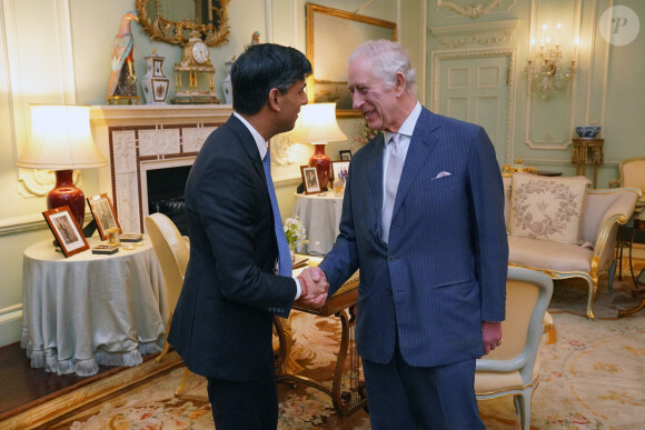 C'est ce qu'il a confié ce mercredi.
Le roi Charles III d'Angleterre, rencontre le Premier ministre britannique Rishi Sunak pour sa première audience en personne depuis le diagnostic de cancer du roi, au palais de Buckingham, à Londres, Royaume-Uni, le 21 février 2024. 