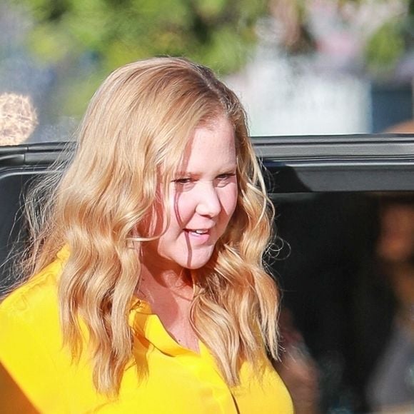 Amy Schumer arrive à la projection de la série "Only Murders in the building" (Hulu) à Los Angeles, le 27 juin 2022. 