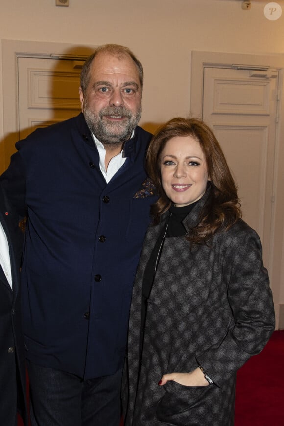 Exclusif - Eric Dupond-Moretti et sa compagne Isabelle Boulay au théâtre de la Madeleine à Paris. © Pierre Perusseau/Bestimage