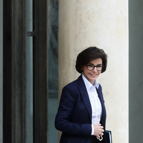 "Notre patrimoine, à Paris et en France, c'est aussi la mode", conclut la ministre de la Culture
Rachida Dati, ministre de la culture à la sortie du conseil des ministres, au palais présidentiel de l'Elysée, à Paris, France, le 21 février 2024. © Stéphane Lemouton/Bestimage