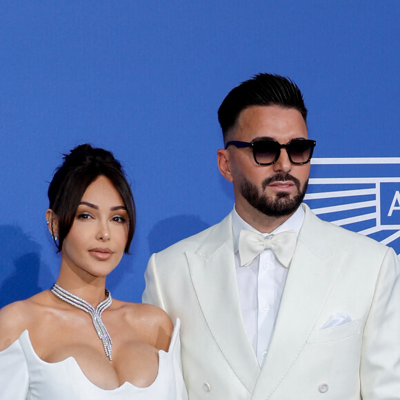 Nabilla Benattia et son mari Thomas Vergara - Photocall du gala de l'AmFar 2023 à l'Hôtel du Cap-Eden-Roc, Antibes, lors du 76ème Festival International du Film de Cannes. Le 25 mai 2023. © Moreau-Jacovides / Bestimage