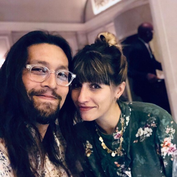 Installé au Portugal avec sa chérie Aurélie, qu'il surnomme affectueusement Lilou, Lulu Gainsbourg a partagé de nouveaux clichés à la plage
Lulu Gainsbourg, Instagram