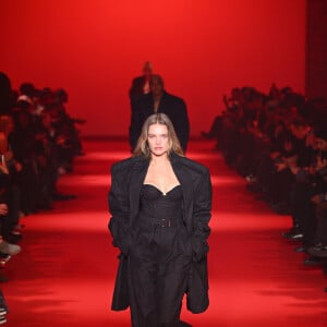 Natalia Vodianova au défilé Vetements mode femme automne / hiver 2024-2025 lors de la Fashion Week de Paris (PFW), au Pavillon Cambon , France, le 1er Mars 2024. 