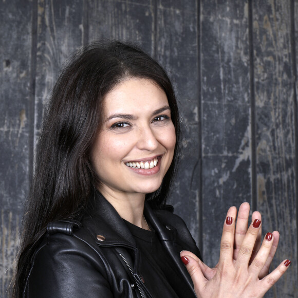 Mais leurs retrouvailles chaleureuses n'est pas la seule chose qui donne le sourire à Lucie Bernardoni. 
Portrait de Lucie Bernardoni lors de l'enregistrement de l'émission "Chez Jordan" à Paris. Le 6 Juin 2022.