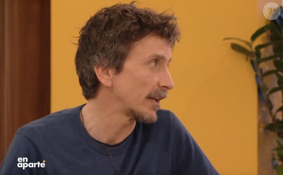 Arnaud Tsamère sur le plateau d'"En Aparté" pour évoquer sa vie privée et ses projets.