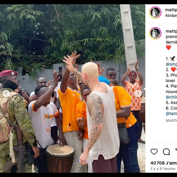 Pour rappel, le chanteur s'est récemment envolé à Abidjan, en Côte d'Ivoire, pour assister à l'inauguration de la Nouvelle Case des Enfants.