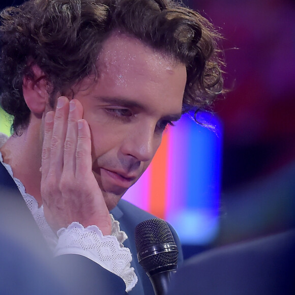 Mika sur le plateau de l'émission "Che Tempo Che Fa" à Milan, Italie, le 6 octobre 2019.