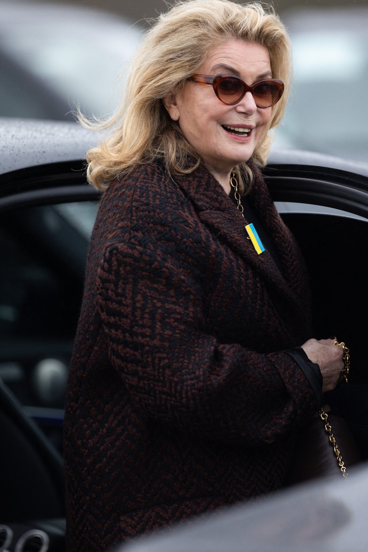 Photo Catherine Deneuve Les célébrités arrivent au défilé Loewe au