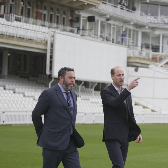 Le prince William, prince de Galles visite le terrain de cricket Kia Oval à Londres, le 8 mars 2024. 