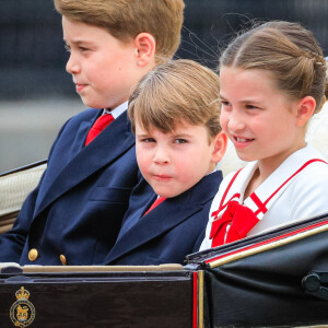 Il a enfin évoqués ses enfants avec bienveillance. 
Le prince George, le prince Louis, la princesse Charlotte de Galles - La famille royale d'Angleterre lors du défilé "Trooping the Colour" à Londres. Le 17 juin 2023 
