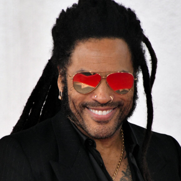 À 59 ans, Lenny Kravitz a encore son charme et sa musculature à en voir un nouveau cliché partagé sur son compte X
Archives : Lenny Kravitz