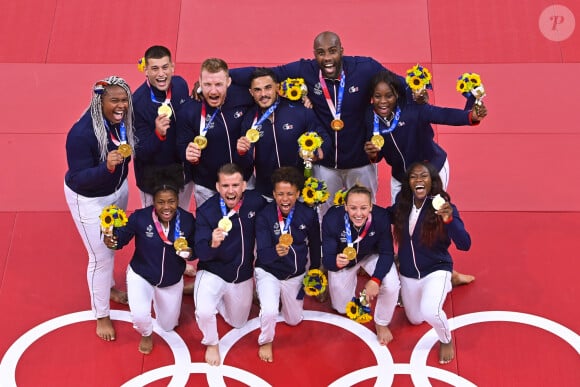 Teddy Riner / Clarisse Agbegnenou / Axel Clerge / Romane Dicko / Sarah Leonie Cysique / Guillaume Chaine / Amandine Buchard / Alexandre Iddir / Kilian Le Blouch / Margaux Pinot - Judo : Tournoi par équipe - Finale France vs Japon - Jeux Olympiques - Tokyo le 31 juillet 2021 © JB Autissier / JO Tokyo / Panoramic / Bestimage