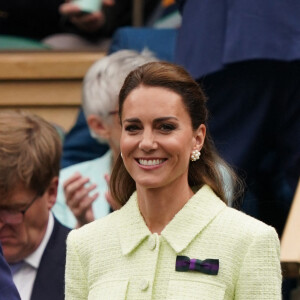 Un porte-parole de l'agence a indiqué au Telegraph : "Getty Images a examiné la photo en question, et y a apposé une note de l'éditeur, indiquant que l'image a été retouchée"
Kate Middleton à Wimbledon le 15 juillet 2023