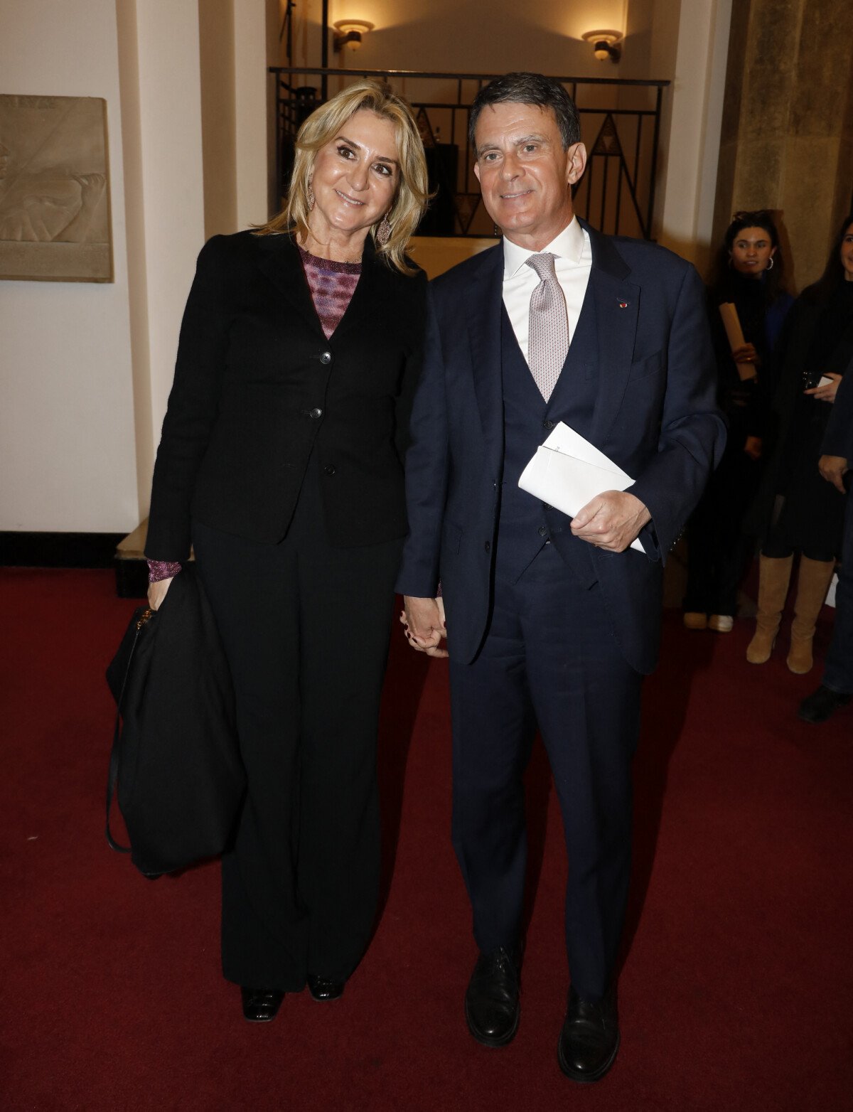 Photo Manuel Valls, venu avec son épouse Susana Gallardo, est monté