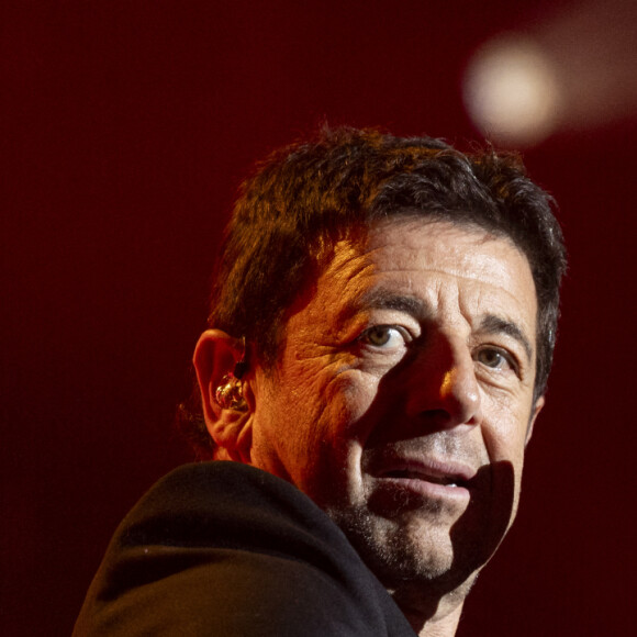 Exclusif - Patrick Bruel sur scène lors du concert "Leurs voix pour l'espoir" à l'Olympia à Paris le 11 mars 2024. © Perusseau / Bellak / Bestimage 