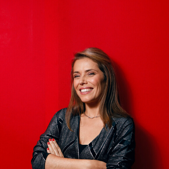 Exclusif - Emma Daumas - Backstage - Enregistrement de l'émission "Tout le monde chante contre le cancer" au Cirque Phénix à Paris, présentée par J.Anthony et E.Gossuin et diffusée le 4 janvier sur W9 © Christophe Clovis / Bestimage 