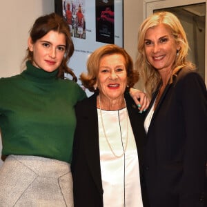 Exclusif - Doina Trandabur avec sa fille Michèle Laroque et sa petite fille Oriane Deschamps (la fille de M. Laroque) - Présentation du film de M. Laroque "Brillantissime" en avant-première à Nice aux Pathé Cinémas, le 10 novembre 2017. © Bruno Bebert/Bestimage 