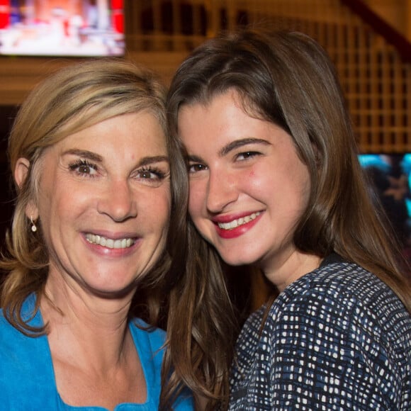 Exclusif - Michèle Laroque et sa fille Oriane - Présentation de la préparation du film "Jeux dangereux"au Théâtre de Paris le 15 juin 2015 (AGENCE / BESTIMAGE).