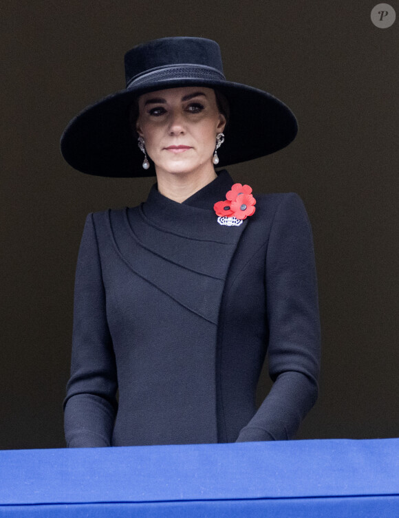 "Et qu'elle sache que, s'il peut faire quelque chose, il le fera"
Catherine (Kate) Middleton, princesse de Galles lors du "Remembrance Sunday Service" à Londres, Royaume Uni, le 13 novembre 2022. 