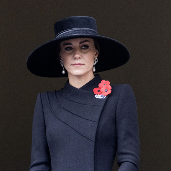 "Et qu'elle sache que, s'il peut faire quelque chose, il le fera"
Catherine (Kate) Middleton, princesse de Galles lors du "Remembrance Sunday Service" à Londres, Royaume Uni, le 13 novembre 2022. 
