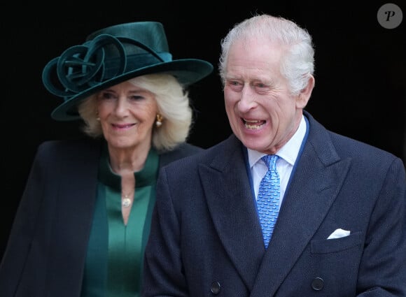 Une autre solution est néanmoins envisagée
Le roi Charles III d'Angleterre et Camilla Parker Bowles, reine consort d'Angleterre - Les membres de la famille royale britannique arrivent à la chapelle Saint-George pour assister à la messe de Pâques. Windsor, le 31 mars 2024.